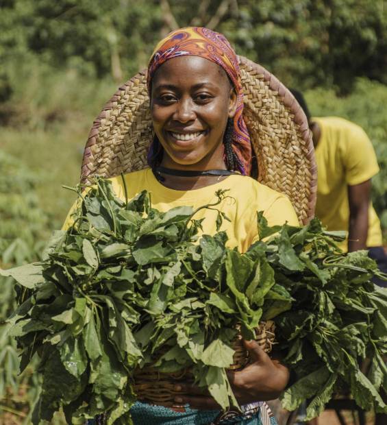 countryside-woman-holding-plant-leaves (2)